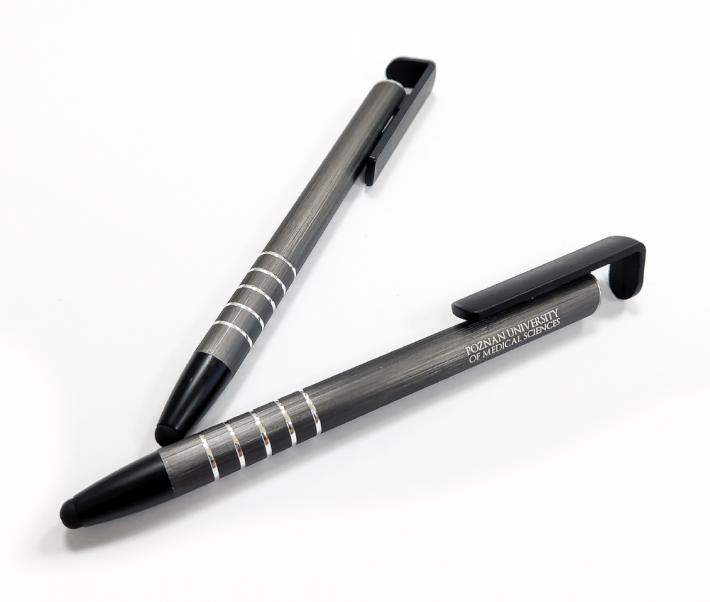 dlugopis_z_podstawka_pums_01